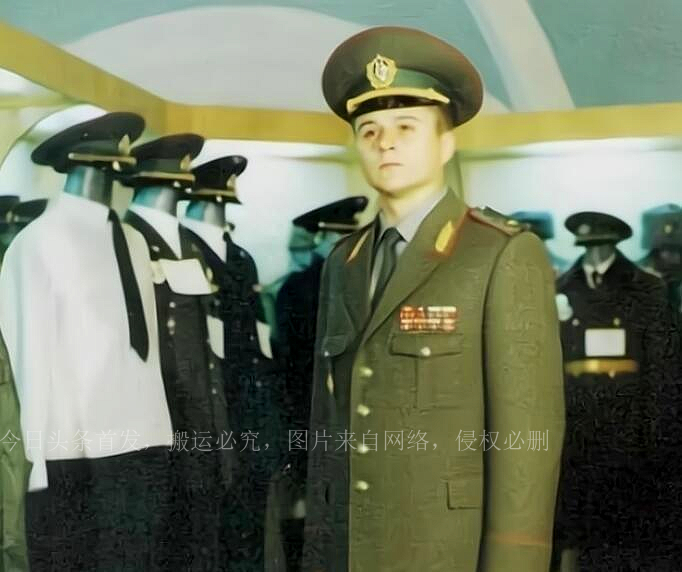 07式陆军常服货到付款_解放军军服与国际军服发展关系_解放军21式军服发展历程