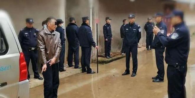 邻里因停车起争执互殴被拘!警方提示打架成本有多高(附图片)