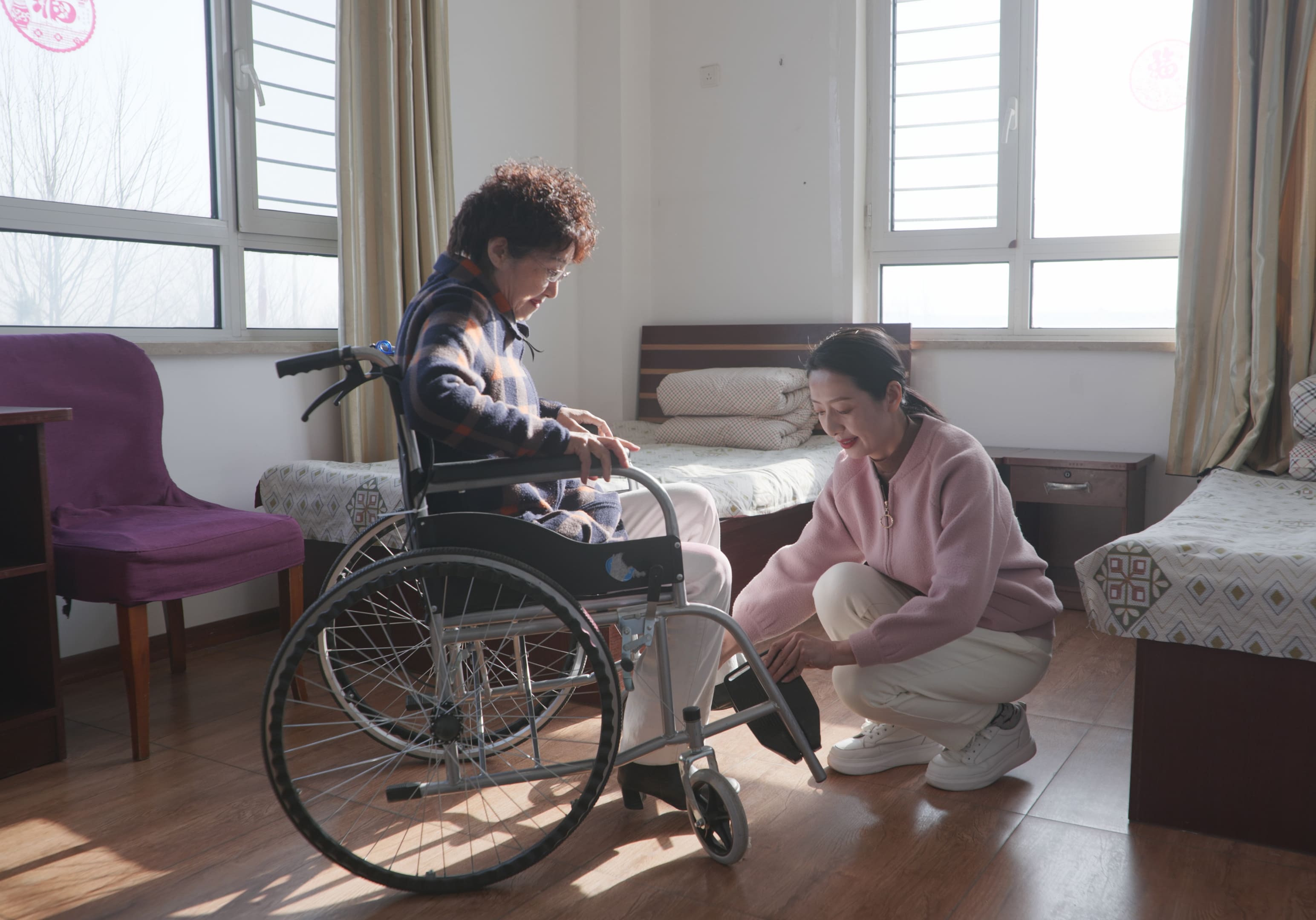 共享陪护项目加盟_共享轮椅代理_明年加盟零成本致富好买卖