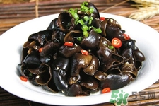 如何挑选黑木耳？怎样挑选干木耳？